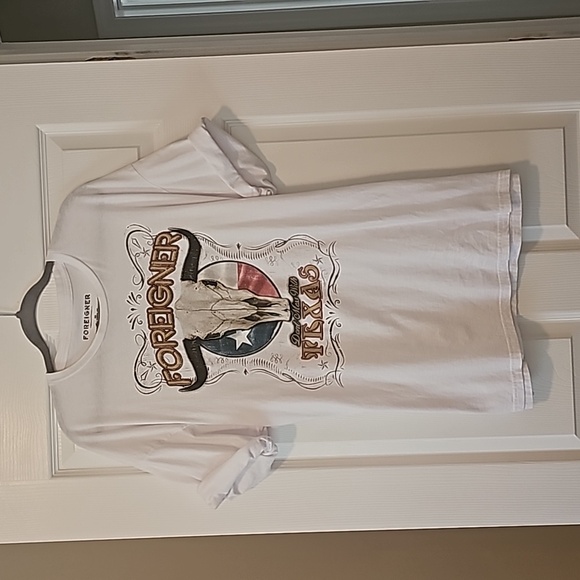 FOREIGNER band tee by goody two sleeves  x Maurice's white ss graphic, Size XXL - Picture 7 of 11